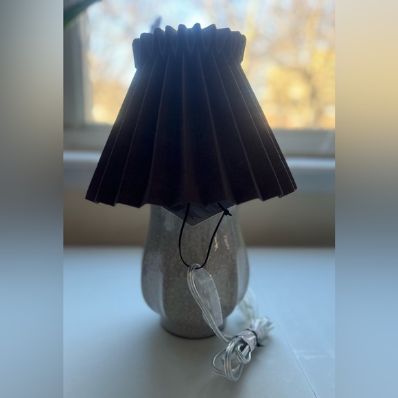 Ceramic with Brown Knife Pleat Shade Accent
Table Lamp Sour Cream-Hearth & Hand™ - Picture 12 of 14